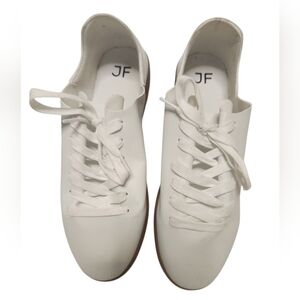JustFab Women's White Classic Low Top Casual Gum Rubber Sole Sneaker Size 9